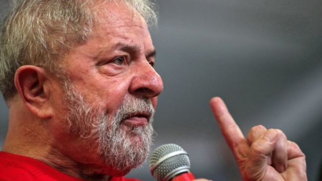 Brazilia: Fostul preşedinte Lula, privat de paşaport şi împiedicat să părăsească teritoriul ţării. Foto: EPA