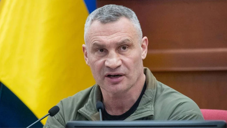 Кличко посоветовал киевлянам уехать из Киева: "Речь идет о выживании".