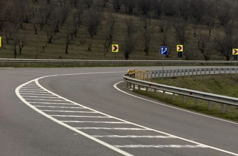 Lucrările de construcție a drumului de ocolire în raionul Anenii Noi, finalizate.