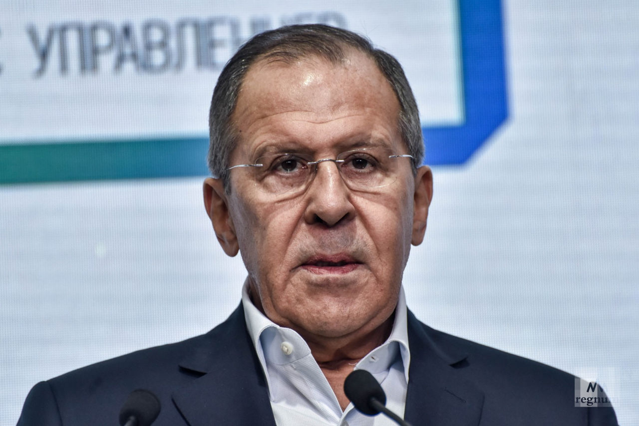 Лавров: Блокировка США активов государств не просто грабеж, а нарушение прав граждан.