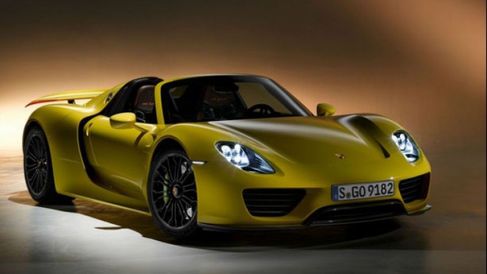 Porsche pregăteşte un nou supercar cu motor central, spun surse citate de englezii de la Autocar.