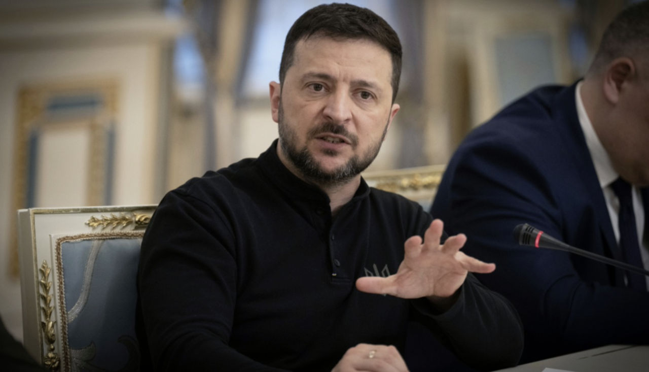 Зеленский: Украина разгромила места хранения и запуска дронов в двух областях России.