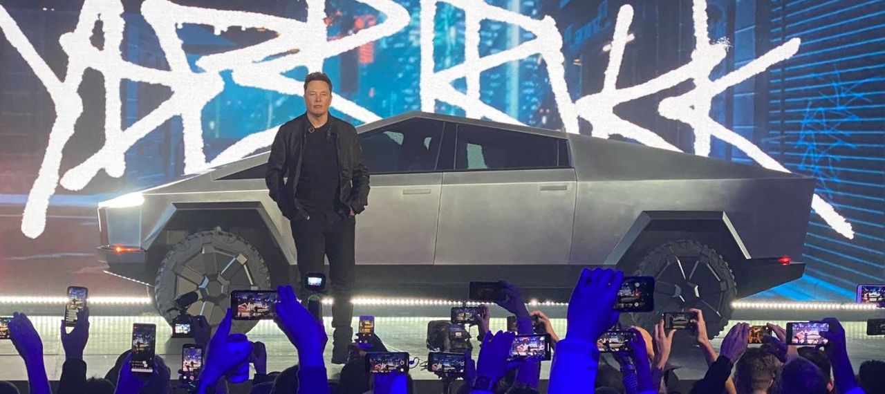 Tesla обеспечена заказами на Cybertruck на три года вперед.
