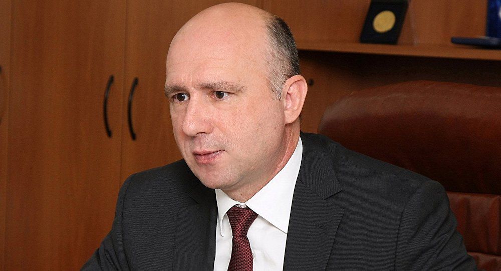 Candidatul majorităţii parlamentare la funcţia de premier are 49 de ani şi a deţinut funcţii de conducere la mai multe întreprinderi mari din ţară.