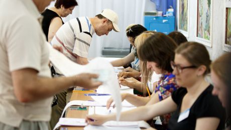 Во второй тур вышли представители ЛДПМ и Либеральной партии.