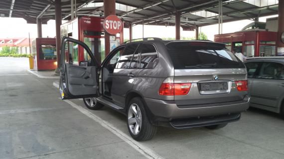 Moldovean prins în România cu mașină BMW X5 furată. Foto: independent.md