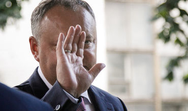 Cum ar vota moldovenii la un referendum privind suspendarea lui Dodon. Foto: deschide.md