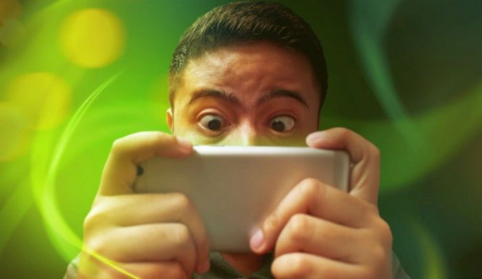 Un bărbat din Statele Unite a cheltuit 1 milion de dolari jucând Game of War. Foto: The Inquisitr 