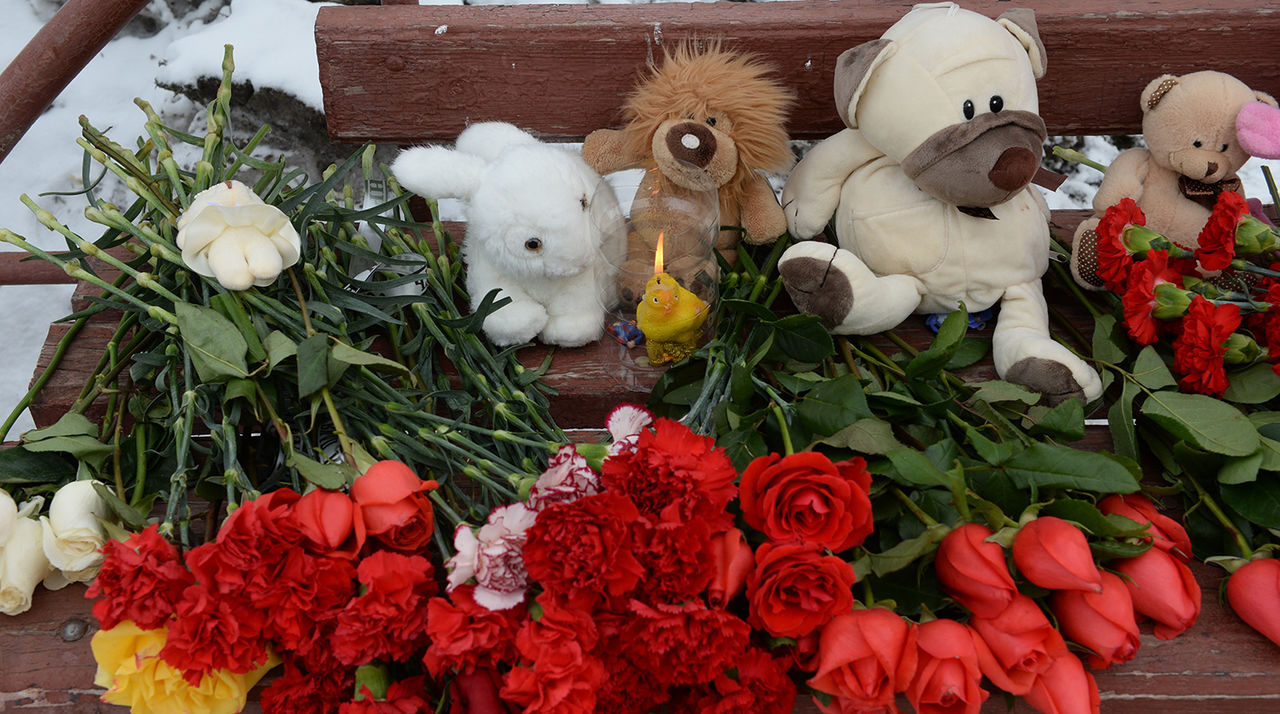 Число погибших при пожаре в ТЦ в Кемерово возросло.