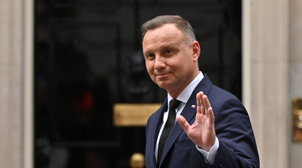 Президент Польши во второй раз помиловал осужденных экс-глав МВД.