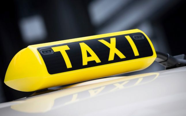 Ninsoarea i-a făcut pe taximetrişti să majoreze tarifele. Foto simbol: adevarul.ro
