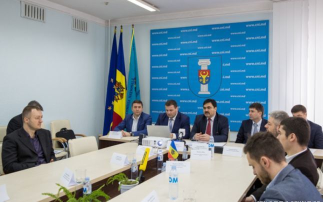 Demnitarii își vor declara averile și proprietățile doar electronic.
