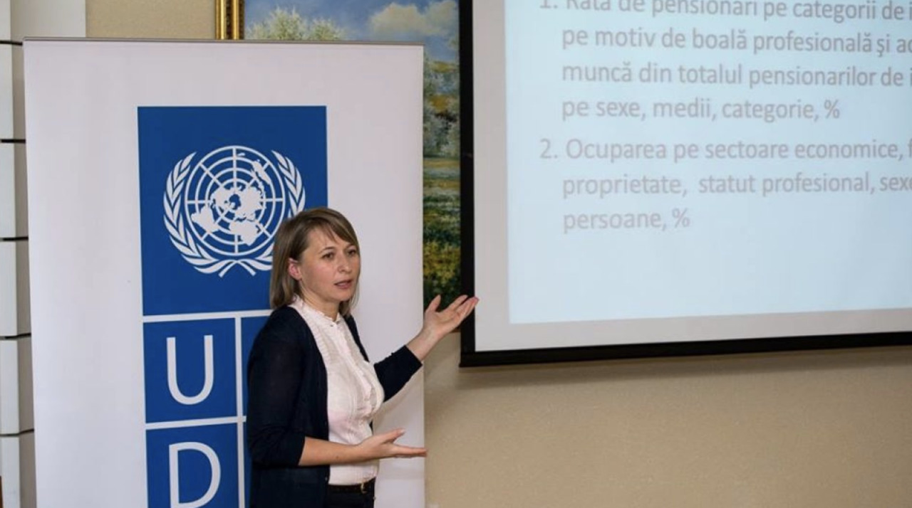 Заместитель директора Национального бюро статистики ушла в отставку.