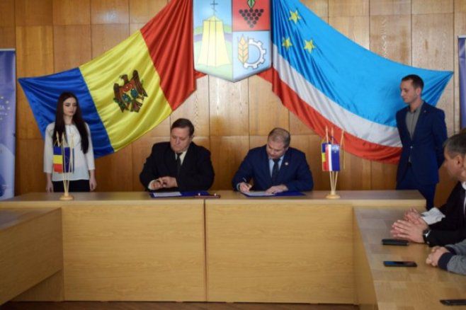 O localitate din UTA Găgăuzia s-a înfrățit cu un oraș din județul Bacău. 