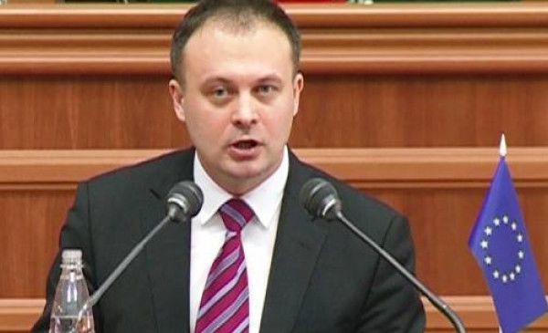 Dorin Dragutanu ramane in functie la mai bine de trei luni de cand si-a dat demisia. Foto: politics.md