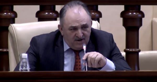 Либералы предложили учредить “День миллиарда”.