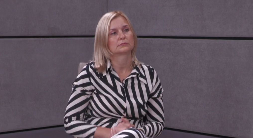 Кошеру призвала население не паниковать: Дров хватит всем.