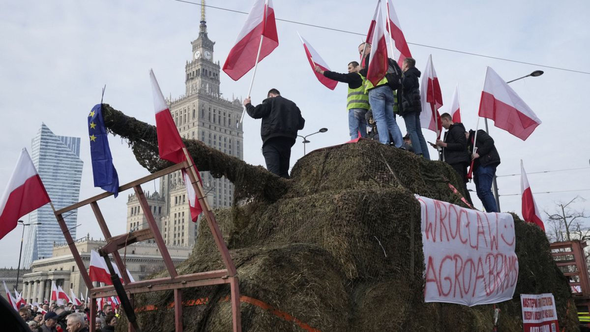 В Польше и Испании не утихают протесты фермеров.