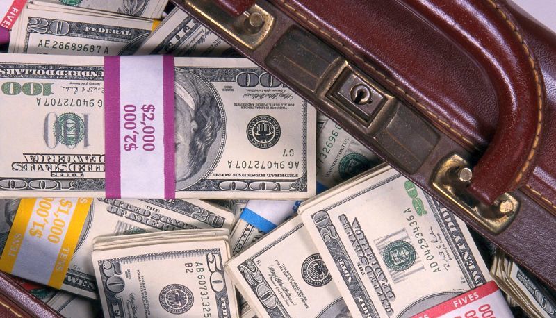Крипто-биржа Bitcambio отправила пользователю $35 млн, после того как он попытался вывести всего $127.