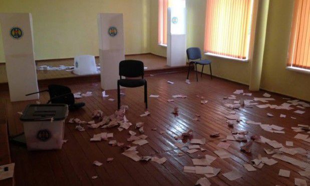 Secția de votare activează în regim obișnuit.