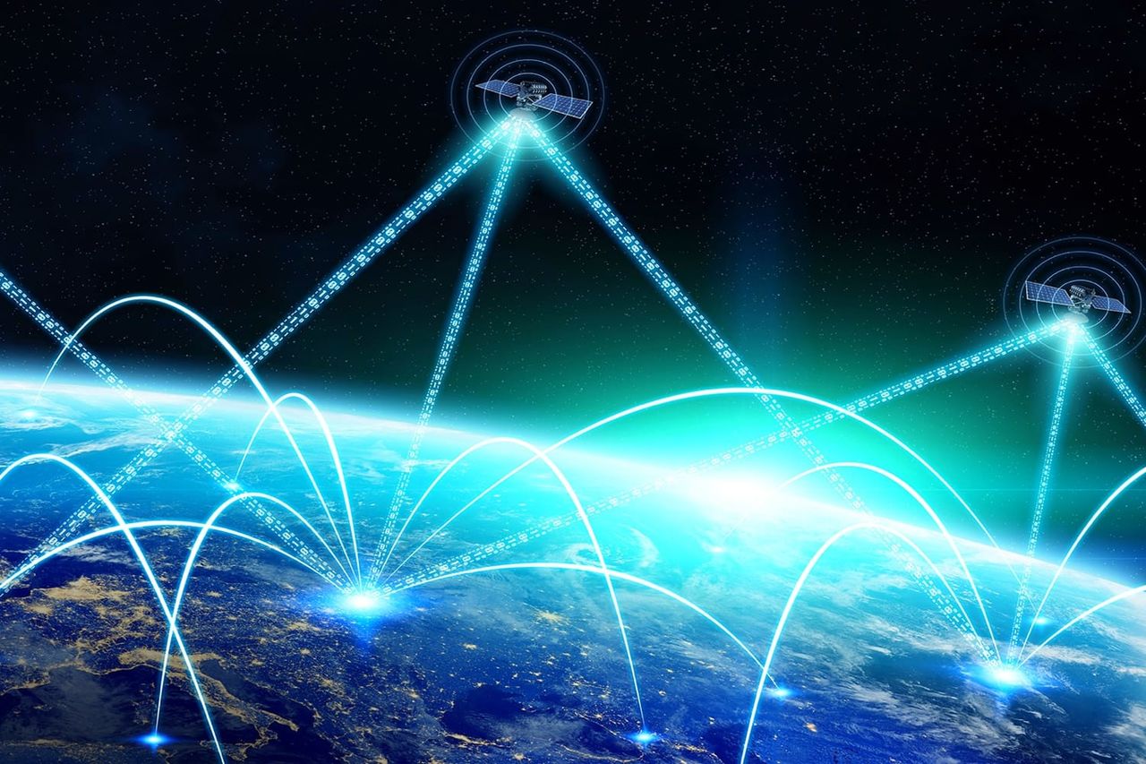 OneWeb отправила на орбиту первые спутники для создания всемирной интернет-связи.