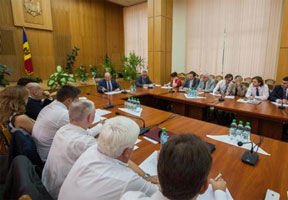 Представители деловых кругов высказали предложения по улучшению ситуации.