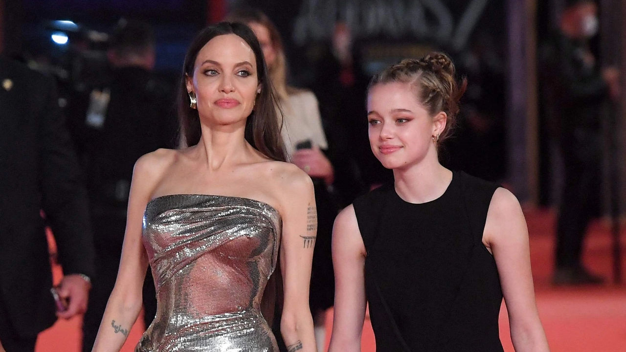 Fiica Angelinei Jolie și a lui Brad Pitt a renunțat la numele său.