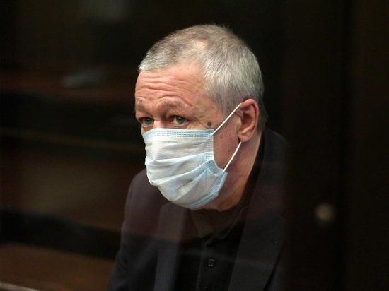 Хозотряд СИЗО восстал против Михаила Ефремова.