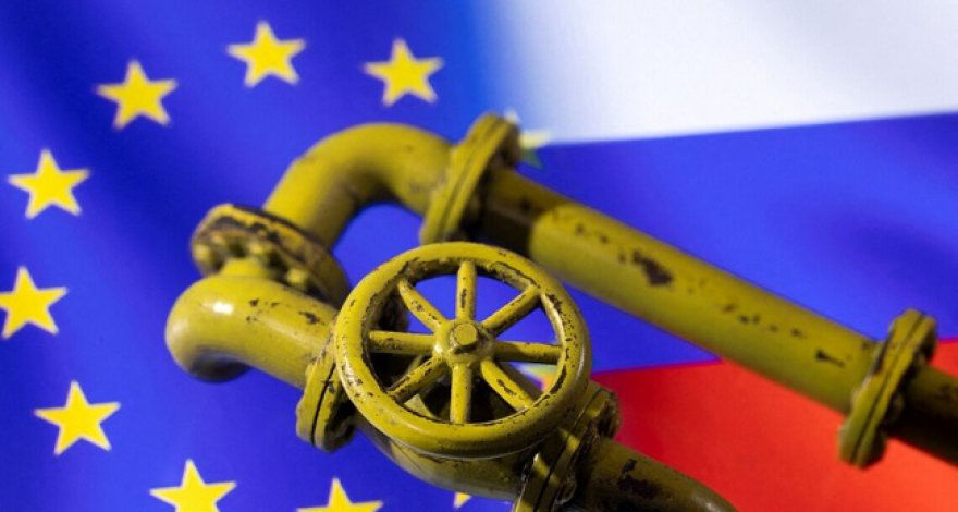 Венгрия пригрозила заблокировать нефтяное эмбарго против РФ.