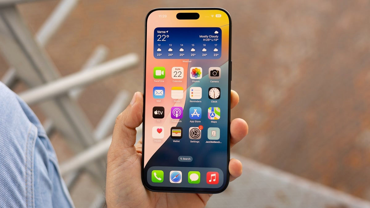 Новый iPhone сможет работать до 35 часов на одном заряде.
