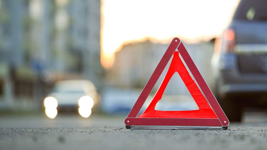 На Ботанике произошло ДТП с участием такси: два человека госпитализированы.