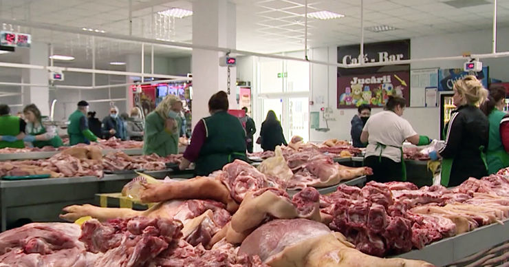Снижение импорта мяса в Молдову взвинтило цены на местную продукцию.