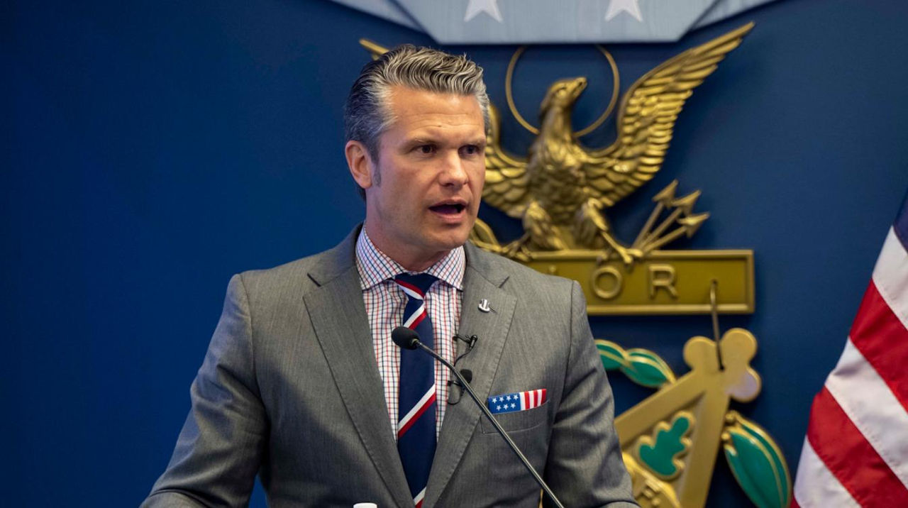 Șeful Pentagonului a îndemnat generalii americani să se pregătească pentru război.