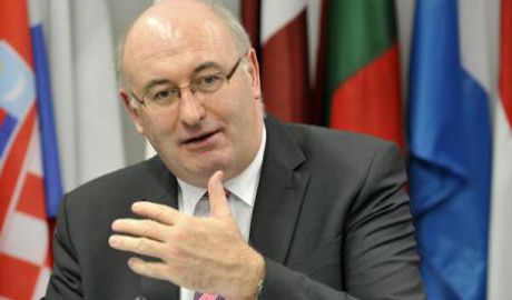 UE va furniza lapte pentru 350 de mii de copii din Siria. Foto: agerpres.ro