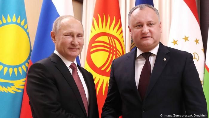 Путин поздравил Додона с Днём независимости.