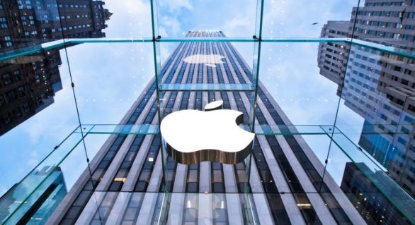 Apple, lider mondial pe piața accesoriilor conectate în 2017.