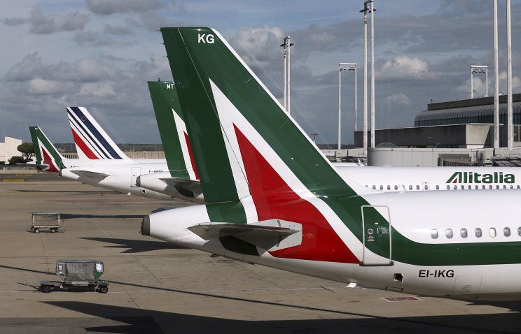 Пилот итальянской авиакомпании Alitalia покончил собой.