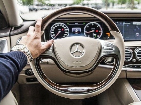 Mercedes отзывает двухгодичный объем поставок автомобилей.