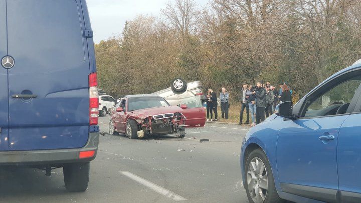 В Ставченах образовалась внушительная пробка в результате ДТП.