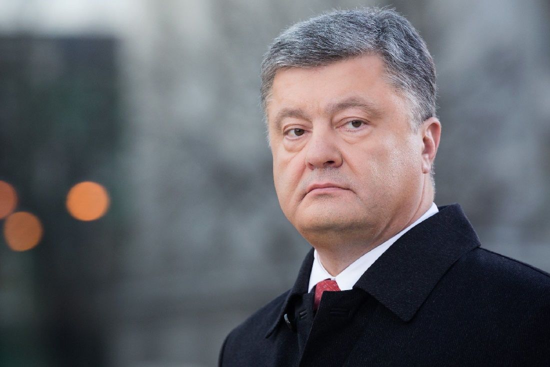 В случае, если Порошенко проиграет на предстоящих президентских выборах, он может бежать либо в Испанию, либо в Молдову.