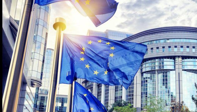 Еврокомиссия поддержала выделение Украине финансовой помощи.