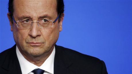 Ţinta celor șapte atacatori era de fapt Francois Hollande, președintele Franței