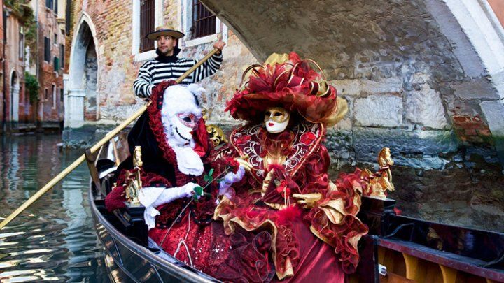 La Veneţia s-a dat startul celui mai faimos carnaval din lume