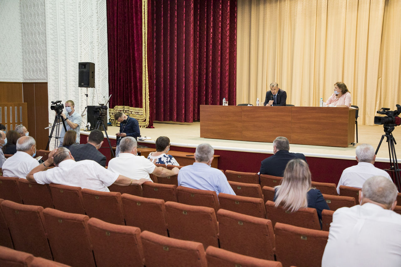 Правительство выделит средства на восстановление оросительных систем. Фото: gov.md.