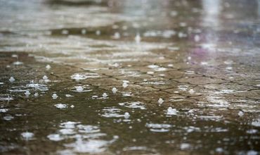 Ploi în toată țara. Ce ne promit meteorologii pentru acest weekend
