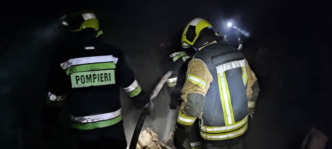 Incendiu în Capitală: O femeie a murit din cauza unei țigări nestinse.