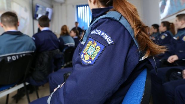 В Бухаресте извращенец напал на сотрудницу полиции.