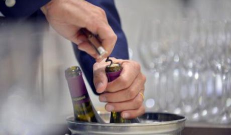 Anul trecut, a cincea partea din sticlele cu vin exportate la nivel mondial au fost produse în Italia. Foto: agerpres.ro