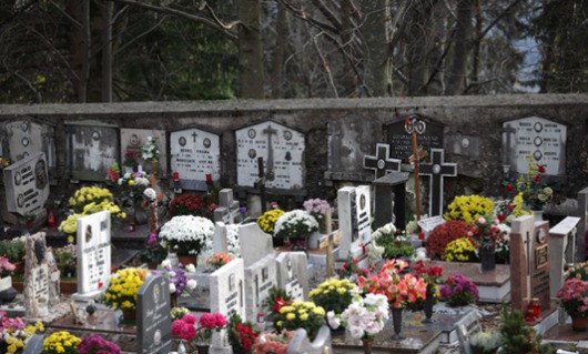Cinci cetățeni moldoveni au ajuns pe mâna poliției italiene după ce s-a depistat că au furat cupru dintr-un cimitir.