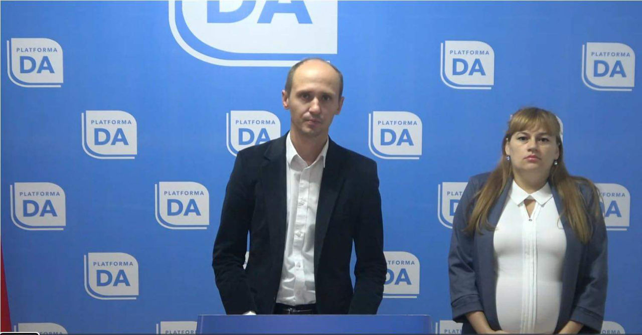 "Платформа DA" призывает власти увеличить пособия на маленьких детей для всех лиц.